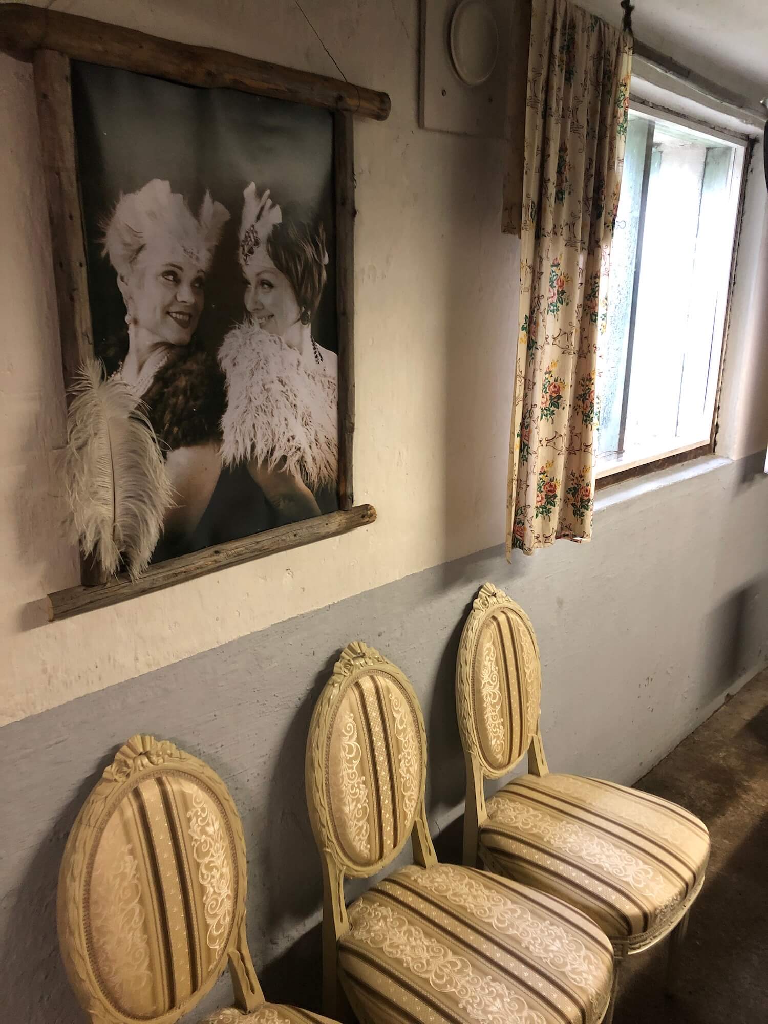 Kauniit tuolit Kukkahuone Linneassa Tynnyrimiehen vaimon blogi
