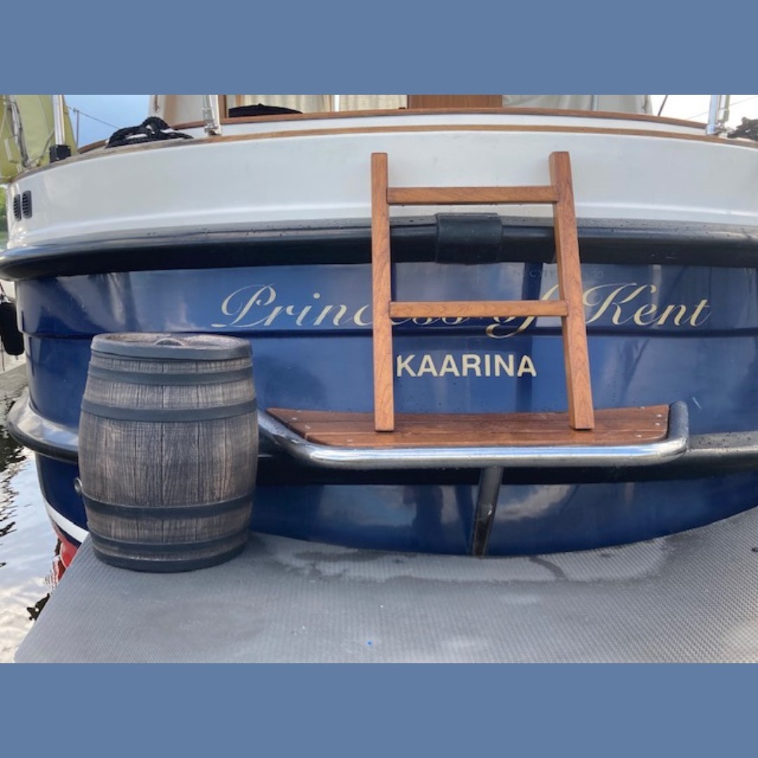 KESKIVIIKKOKISA 🛥🛟⚓️🪝⁠
⁠
Mitähän varten tähän veneeseen on hankittu TAMMI 50L sadevesitynnyri?